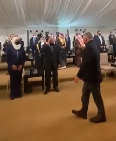 الملك: يجب التركيز على التشاركية بين القطاعين العام والخاص .. فيديو