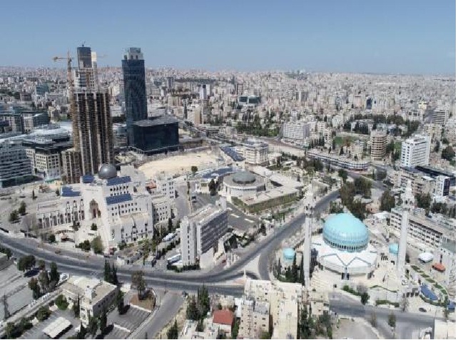 أجواء غائمة ولطيفة بالمرتفعات الجبلية والسهول ومعتدلة في باقي المناطق