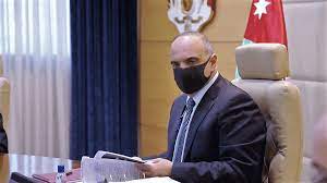 استطلاع جديد ” الأردنيون لا يثقون بحكومة الخصاونة”