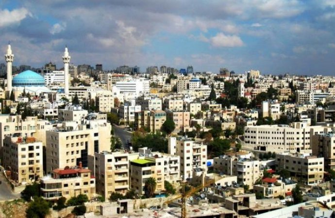 أجواء دافئة حتى الثلاثاء وانخفاض حاد وملموس الأربعاء
