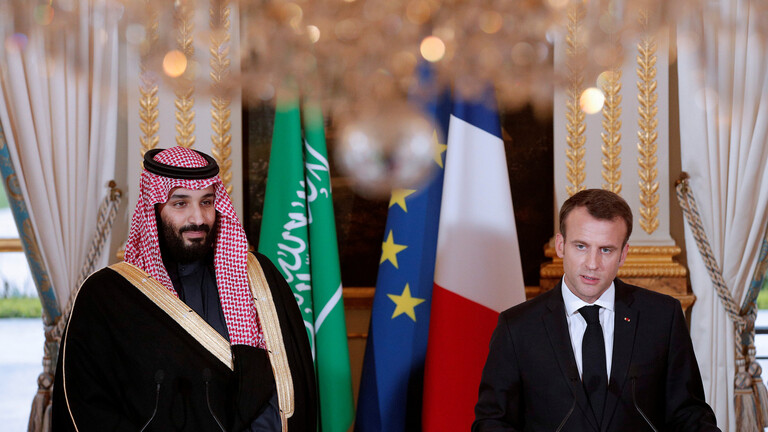 ماكرون يصل جدة