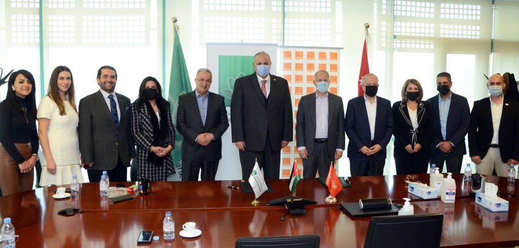 ” أورنج الأردن” و”بنك القاهرة عمان” يجددان اتفاقية مشروع “البطاقة الجامعية الذكية” 