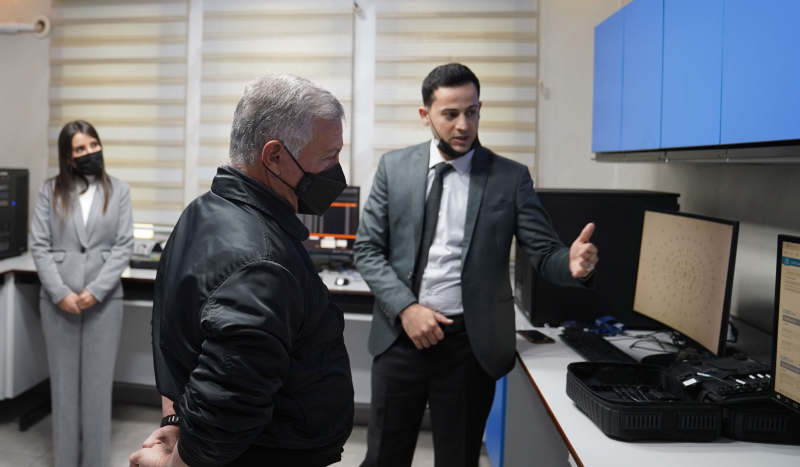 الملك يزور إدارة حماية الأسرة والأحداث