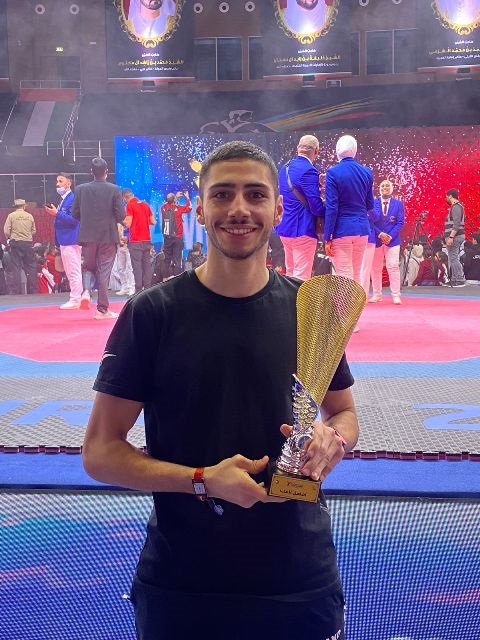 زيد مصطفى من جامعة عمان الأهلية يحصد ذهبية بطولة كأس العرب الدولية للتايكواندو