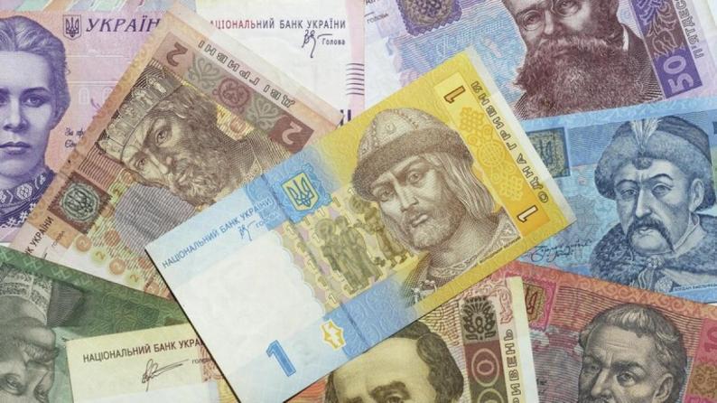 أوكرانيا تتحمل خسائر فادحة بسبب “الهستيريا” العسكرية