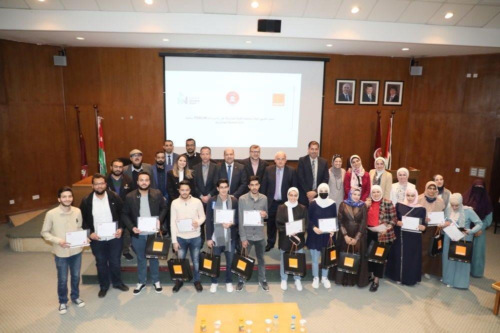 أورنج الأردن ولومينوس شمال ستارت يحتفلان بتخريج الدفعة الرابعة من المختبر الرقمي المتنقل في “الهاشمية”