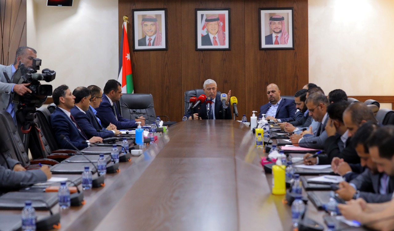 “إدارية النواب” تبحث موضوع تثبيت المهندسين الزراعيين بـ”الأمانة”