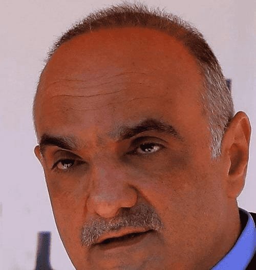 ” بمبلغ ٤٠ الف دينار ” الخصاونة يوافق لأمين عام الاستثمار شراء سيارة بعد إعادة ترتيب اولويات الانفاق.