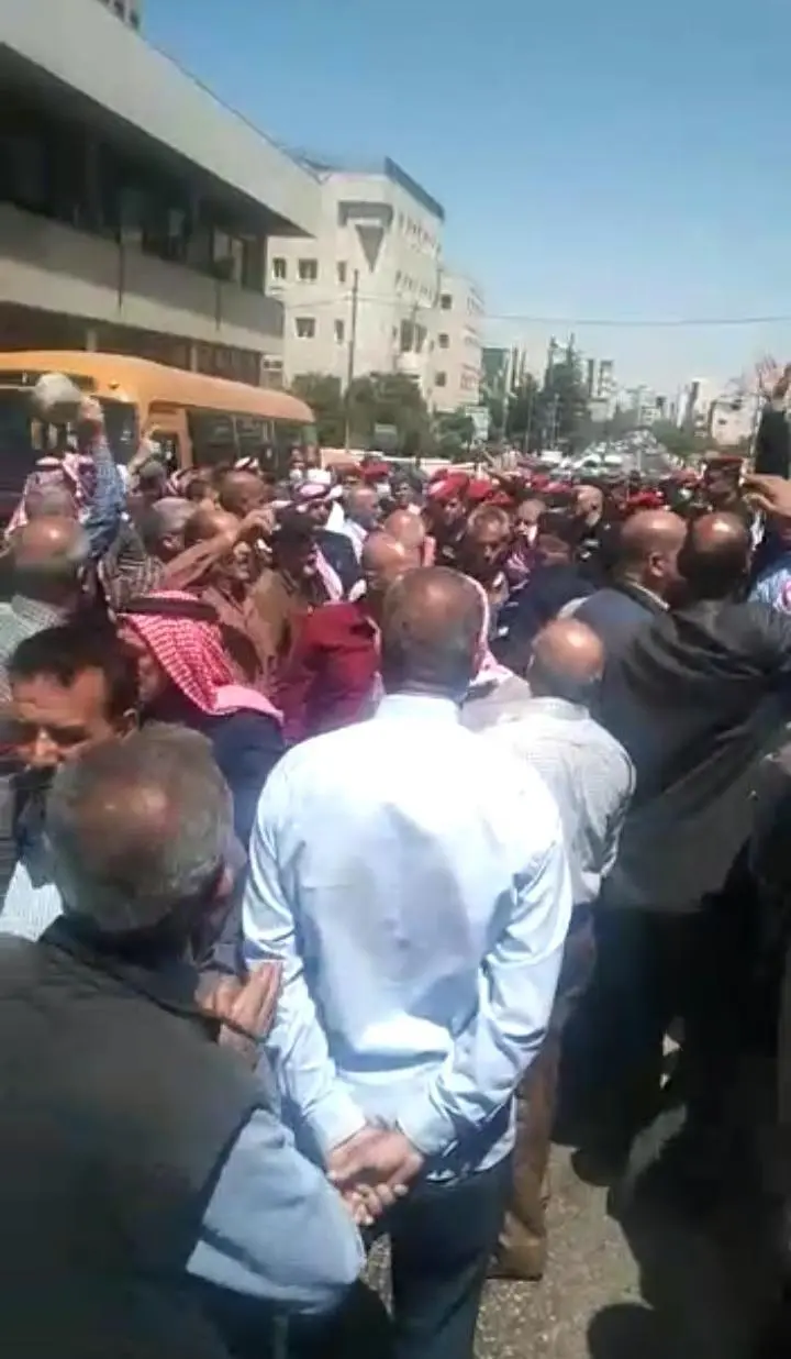 الصفدي تعليقا على انتقاد متقاعدي الفوسفات للنائب السابق خالد الفناطسة ” معهم حق “