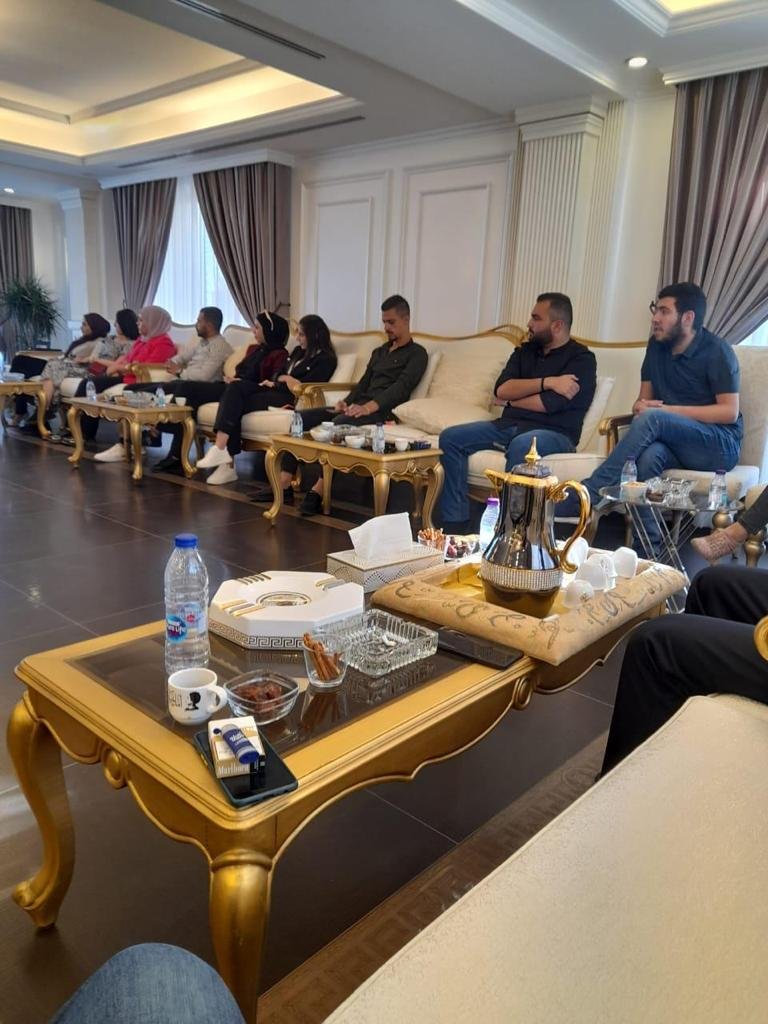 “إرادة” يجتمع بقيادات شبابية