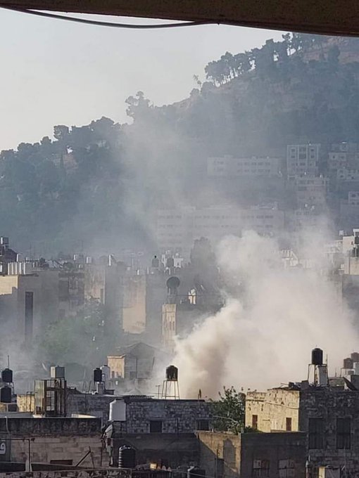فيديوهات .. اشتباكات مسلحة بين سرايا القدس وقوات الإحتلال في نابلس وأنباء عن عدد كبير من الجرحى