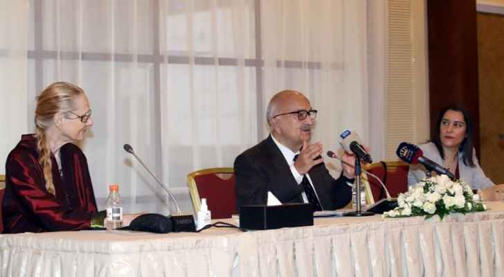 الأمير الحسن: الكرامة الإنسانية يُمكن أن تكون أداة للعمل المشترك لزيادة الوعي