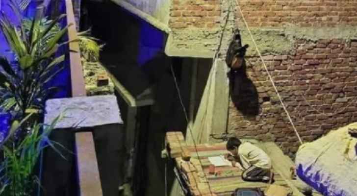 طفل هندي يشعل مواقع التواصل .. وهذه قصته
