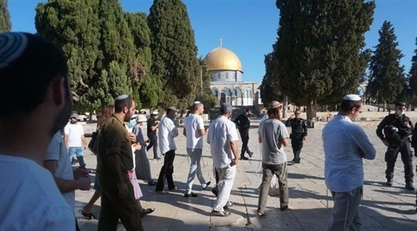 مستوطنون إسرائيليون يقتحمون المسجد الأقصى