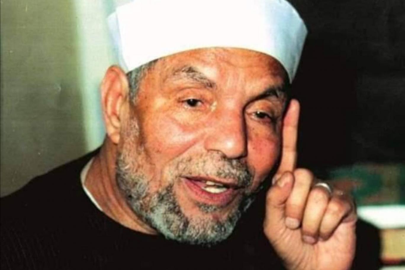 إعلامي مصري مشهور يشن هجوما حادا على الشيخ الشعراوي