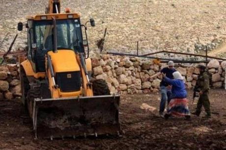 الاحتلال يستولي على جرار زراعي جنوب طوباس