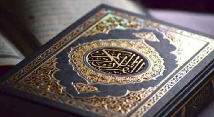 مستوطنون يحرقون نسخا من القرآن الكريم في الخليل