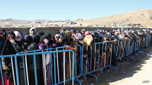 لبنان يبدا عملية إعادة النازحين السوريين