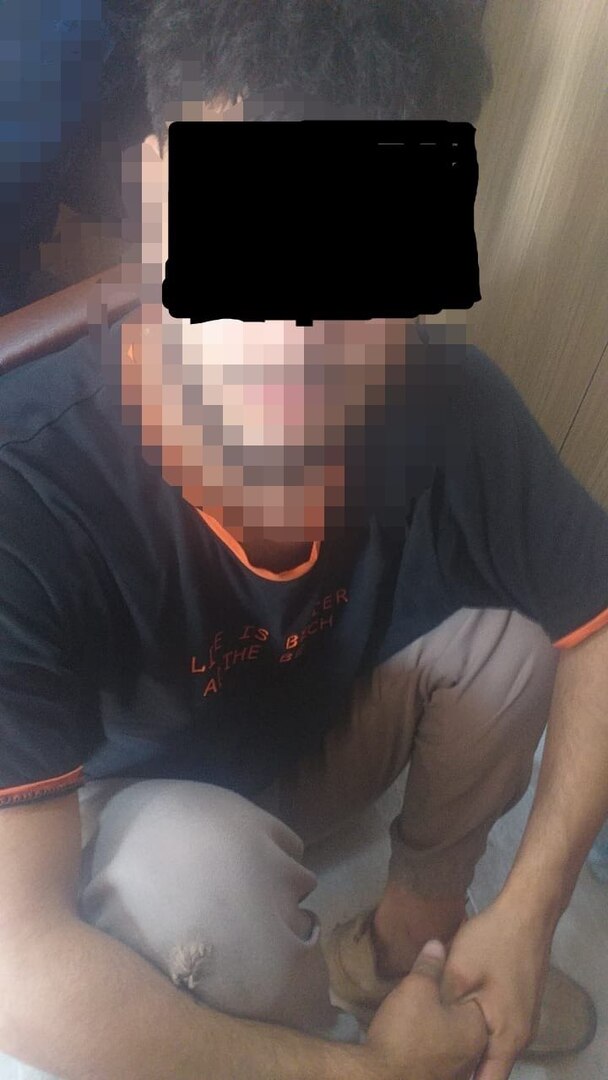 الإعلام الأمني العراقي: القبض على مندسين يحملون كرات زجاجية لزرع الفتنة (صور)