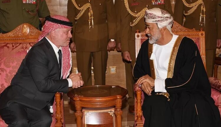 الملك يبدأ اليوم زيارة رسمية إلى سلطنة عُمان