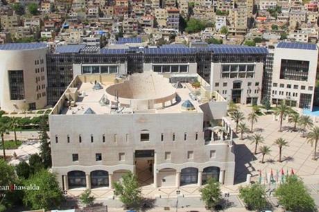 الأمانة تنذر موظفين متغيبين عن العمل – أسماء