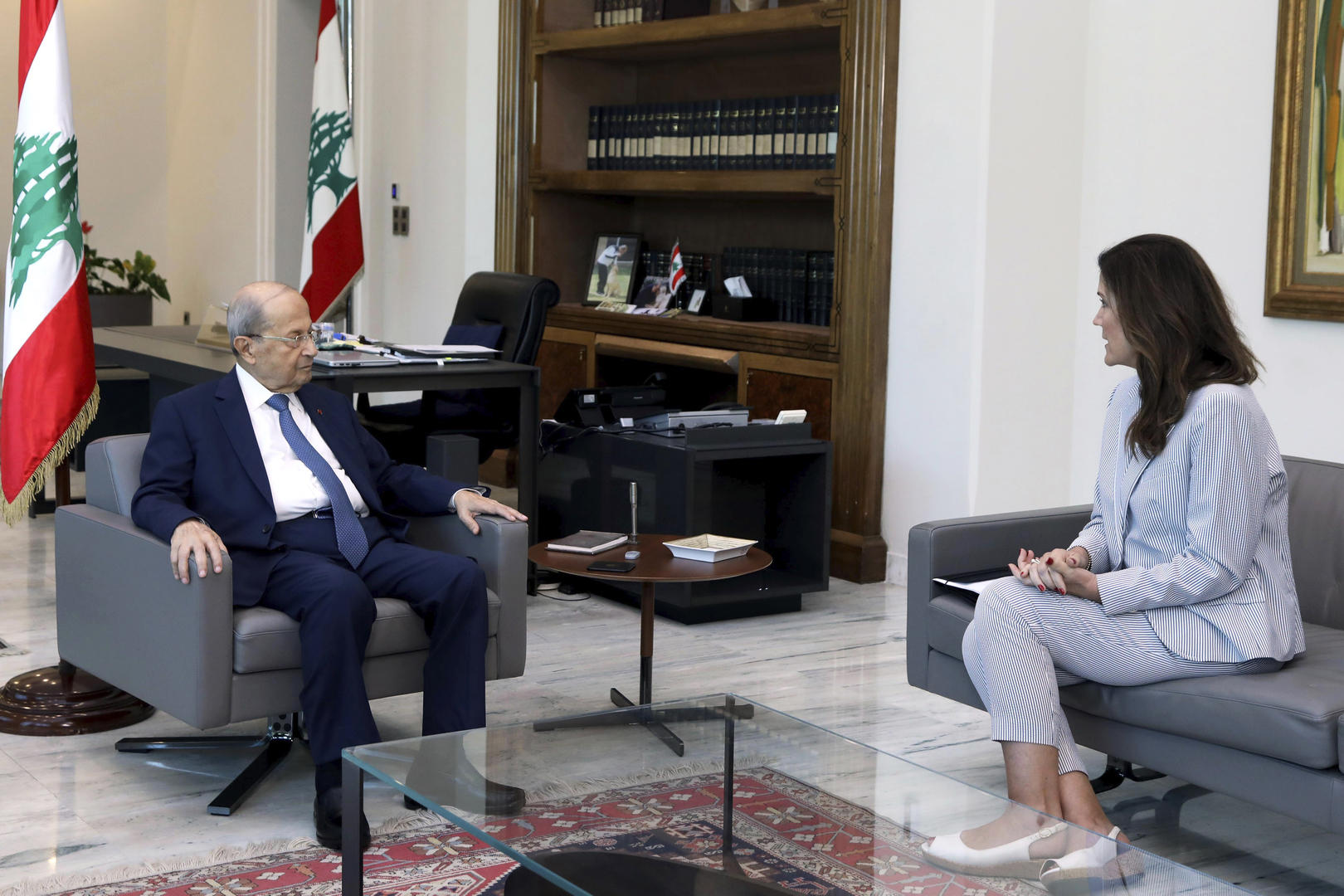 لبنان يتسلم رسالة خطية من الوسيط الأمريكي حول اقتراحات ترسيم الحدود البحرية مع إسرائيل