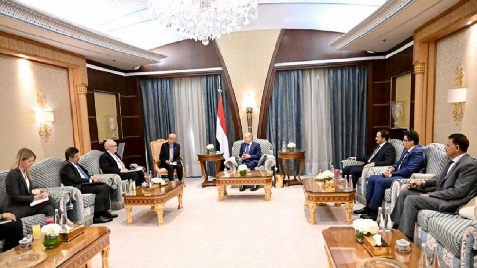 مسؤولان أمريكيان يبحثان “تجديد الهدنة” في اليمن