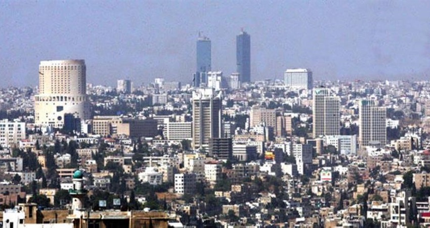 أجواء باردة نسبياً في أغلب المناطق وغائمة وتوقع زخات من المطر