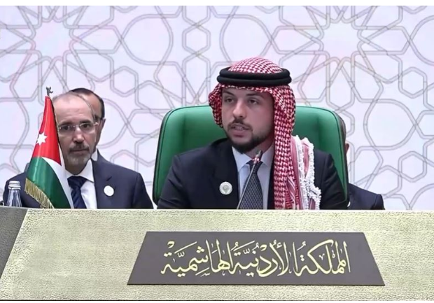 ولي العهد في قمة الجزائر : حان الوقت لنعمل معا