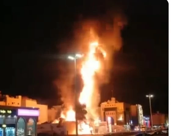 إصابة شخصين بحريق كبير في المدينة المنورة فيديو