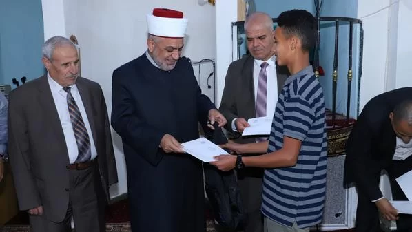 وزير الأوقاف يفتتح فعاليات الملتقى الخيري في قضاءي اذرح وأيل